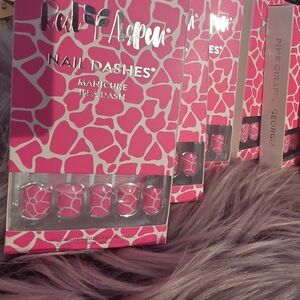 Pink Nail Dashes with Giraffe Print